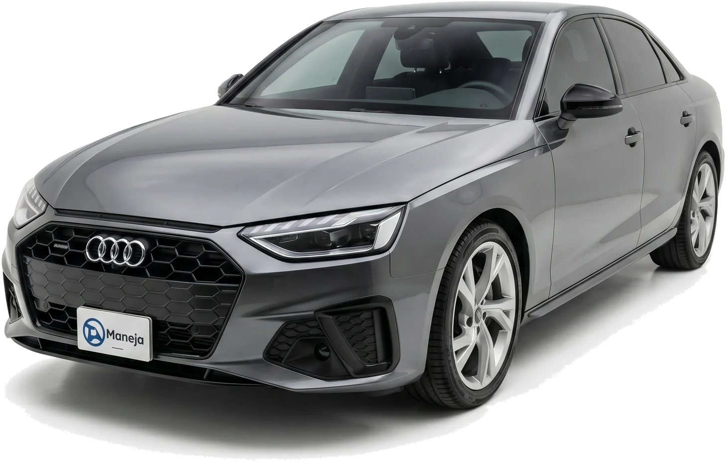 Audi A4 gris, vista de tres cuartos