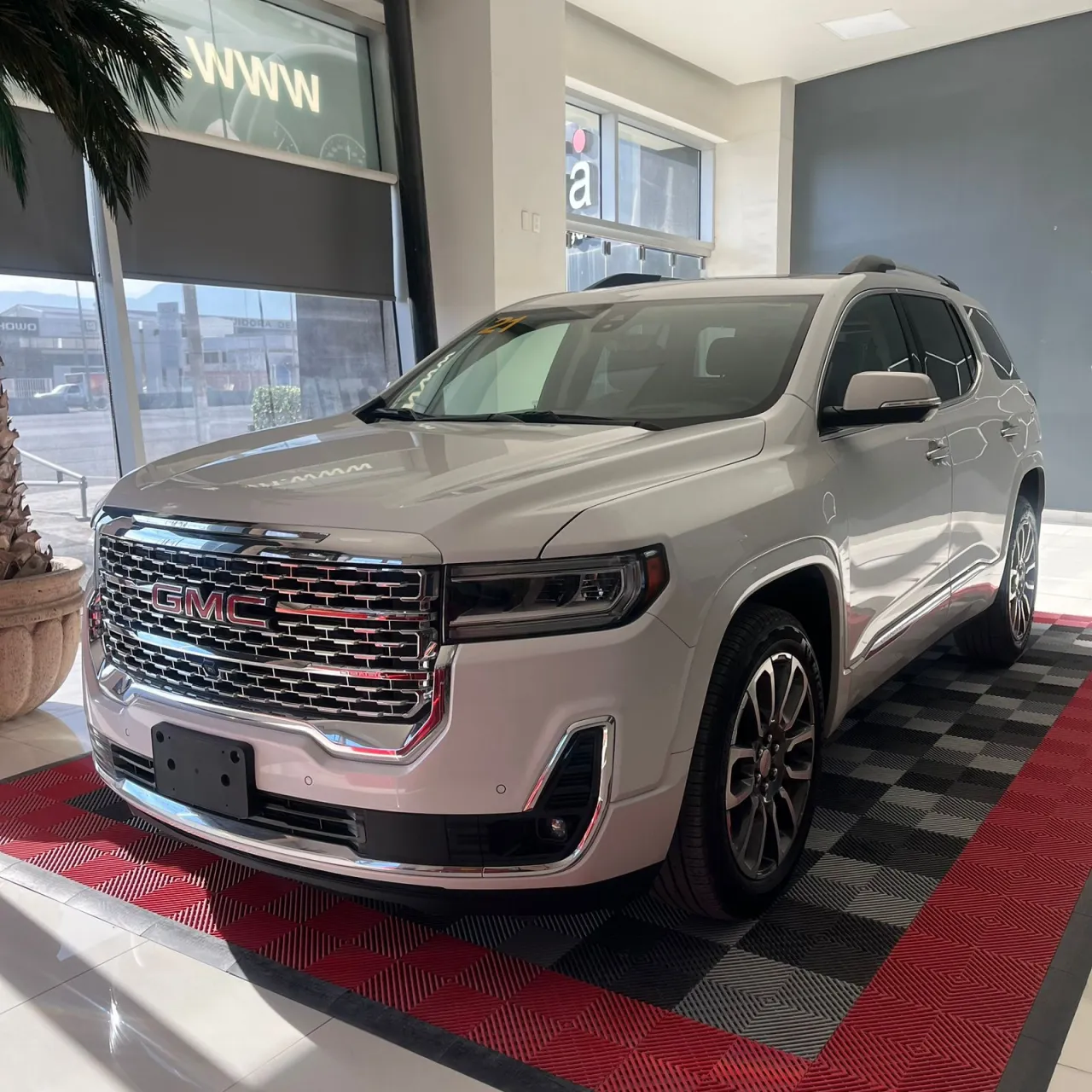GMC Acadia Denali 2021